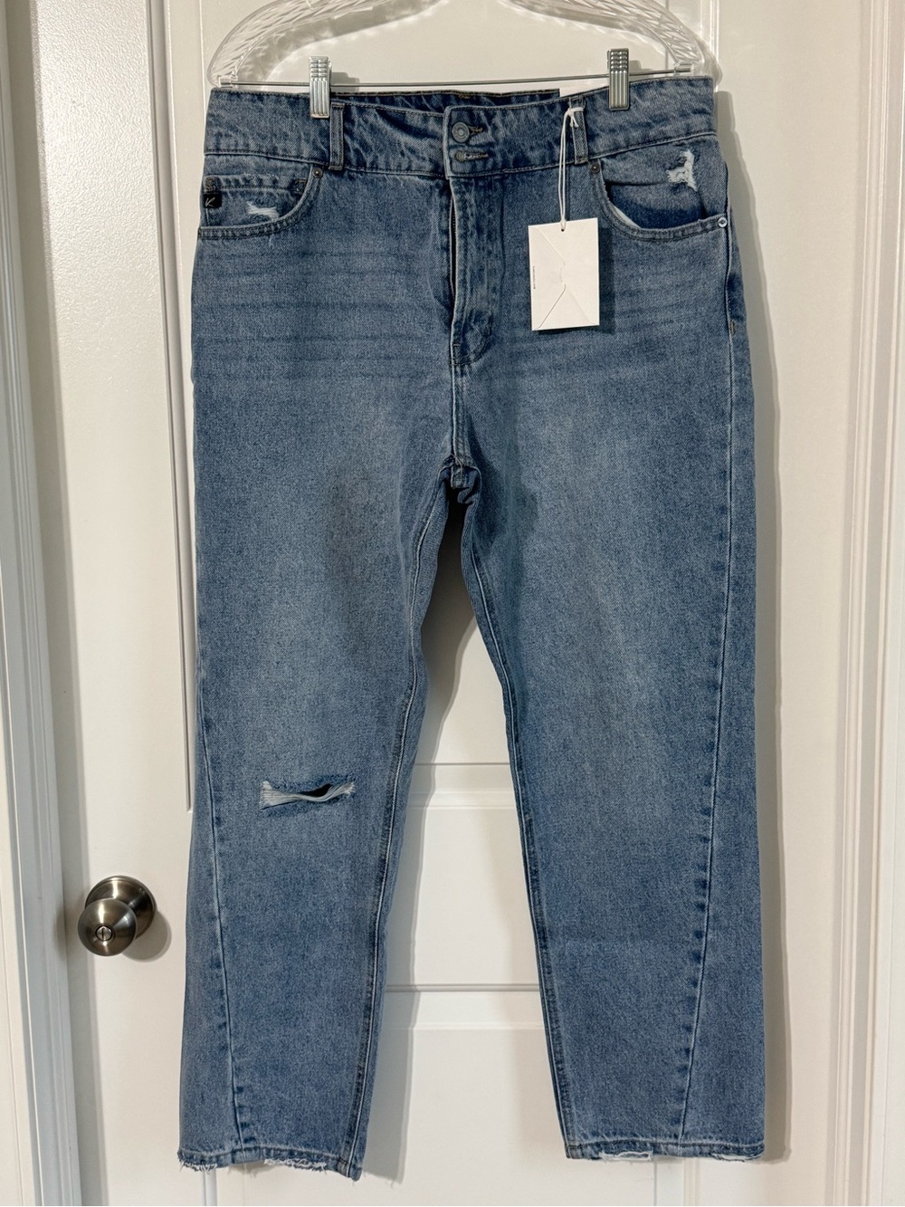 KanCan Classic Women's High-Rise Distressed Blue Jeans